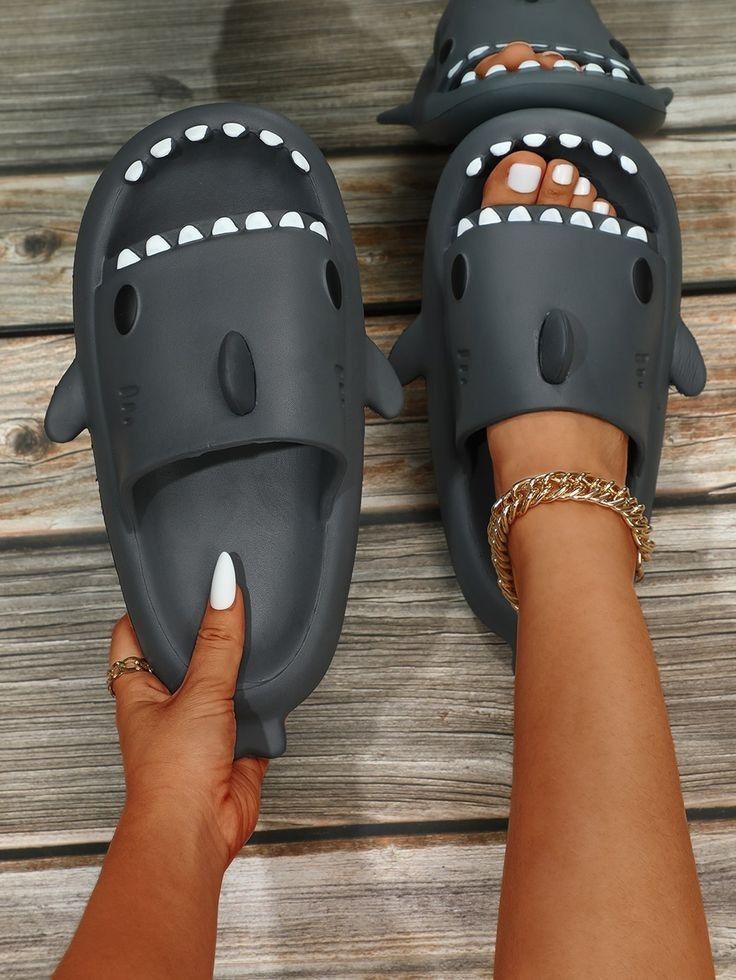 SharkBite™ Originals Shark Slides